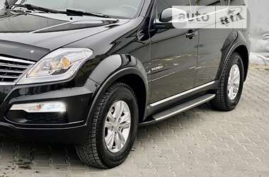 Позашляховик / Кросовер SsangYong Rexton 2014 в 