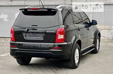 Позашляховик / Кросовер SsangYong Rexton 2014 в 