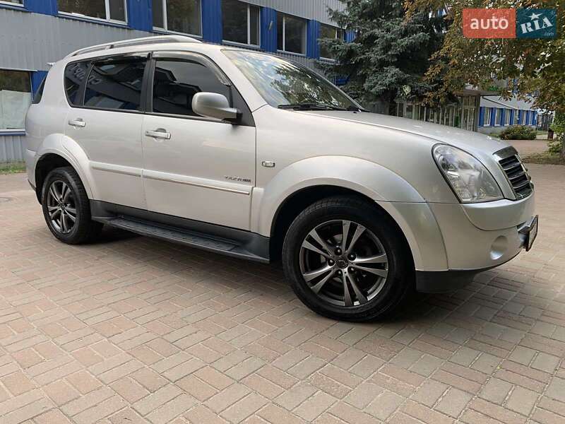 Позашляховик / Кросовер SsangYong Rexton 2011 в Києві