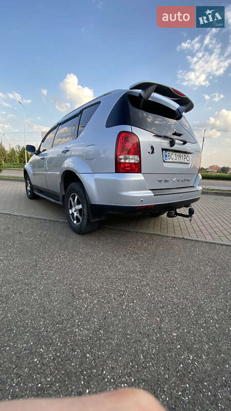 Внедорожник / Кроссовер SsangYong Rexton 2009 в Виноградове