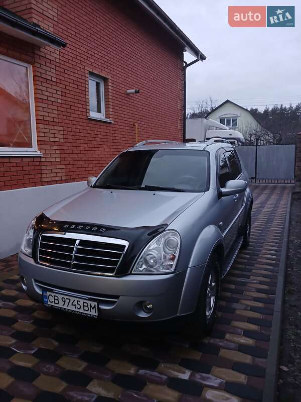 Внедорожник / Кроссовер SsangYong Rexton 2010 в Чернигове