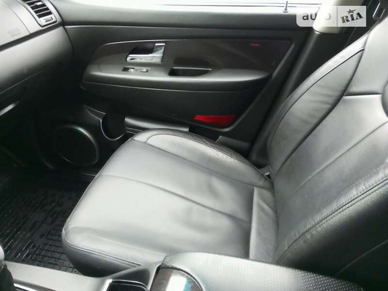 Внедорожник / Кроссовер SsangYong Rexton 2015 в Львове