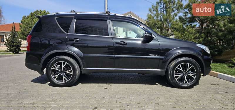 Позашляховик / Кросовер SsangYong Rexton 2012 в Ужгороді