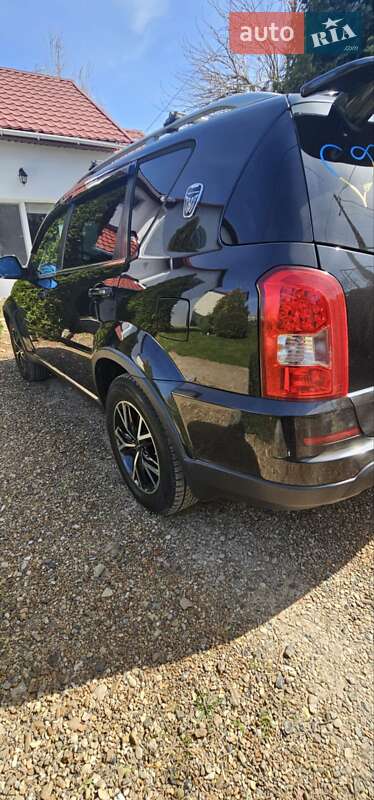 Позашляховик / Кросовер SsangYong Rexton 2012 в Ужгороді