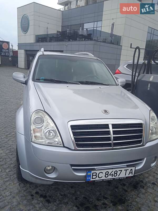 Позашляховик / Кросовер SsangYong Rexton 2006 в Львові