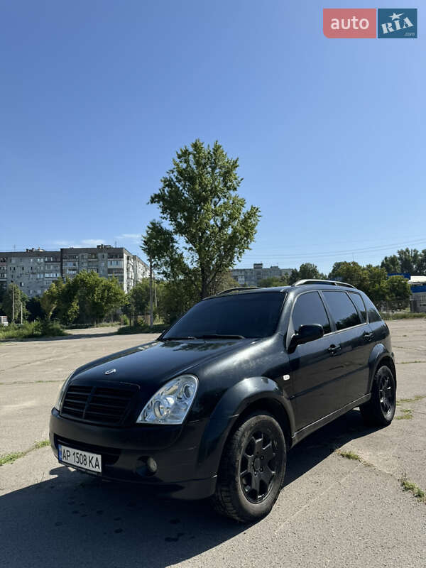 Внедорожник / Кроссовер SsangYong Rexton 2006 в Запорожье