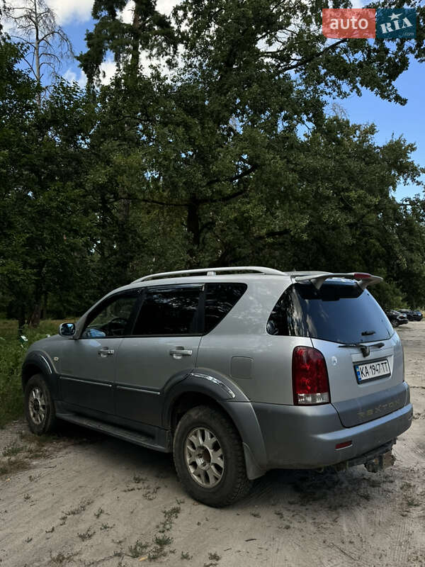 Внедорожник / Кроссовер SsangYong Rexton 2005 в Киеве