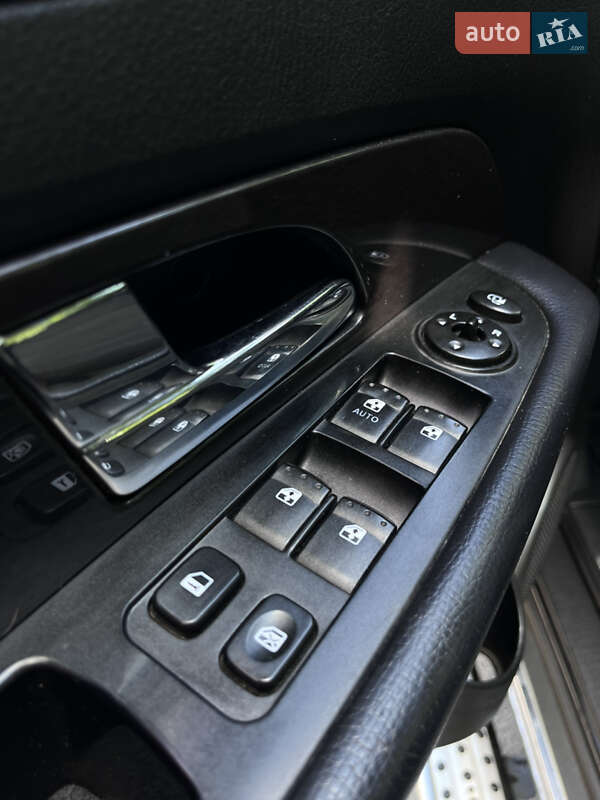 Позашляховик / Кросовер SsangYong Rexton 2013 в Умані фото 20 Позашляховик / Кросовер SsangYong Rexton 2013 в Умані