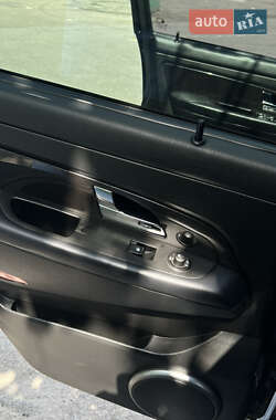 Позашляховик / Кросовер SsangYong Rexton 2013 в 