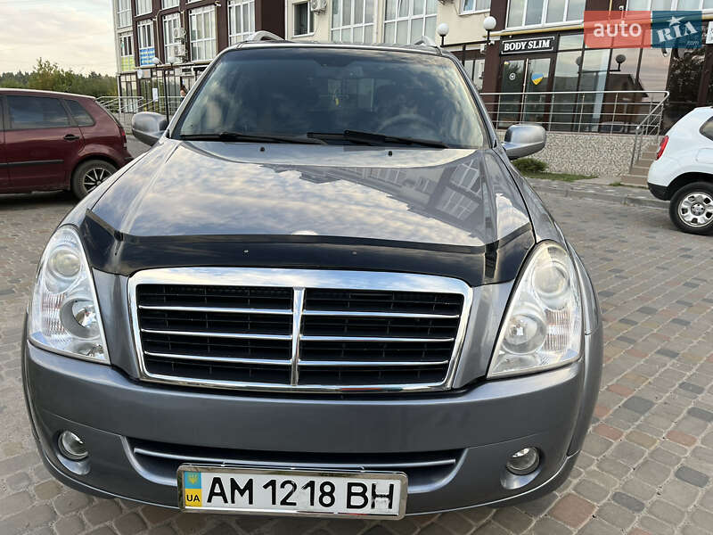 Внедорожник / Кроссовер SsangYong Rexton 2011 в Житомире