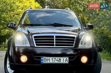 Внедорожник / Кроссовер SsangYong Rexton 2012 в 