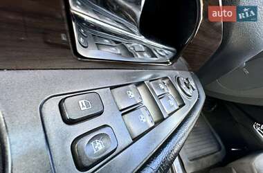 Внедорожник / Кроссовер SsangYong Rexton 2012 в 