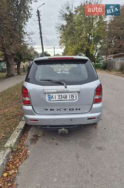 Внедорожник / Кроссовер SsangYong Rexton 2004 в 