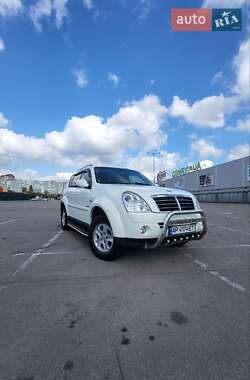 Позашляховик / Кросовер SsangYong Rexton 2011 в 