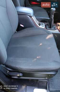 Внедорожник / Кроссовер SsangYong Rexton 2005 в 