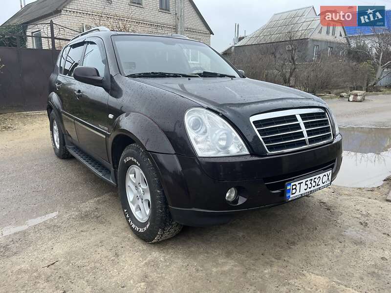 Внедорожник / Кроссовер SsangYong Rexton 2009 в Херсоне