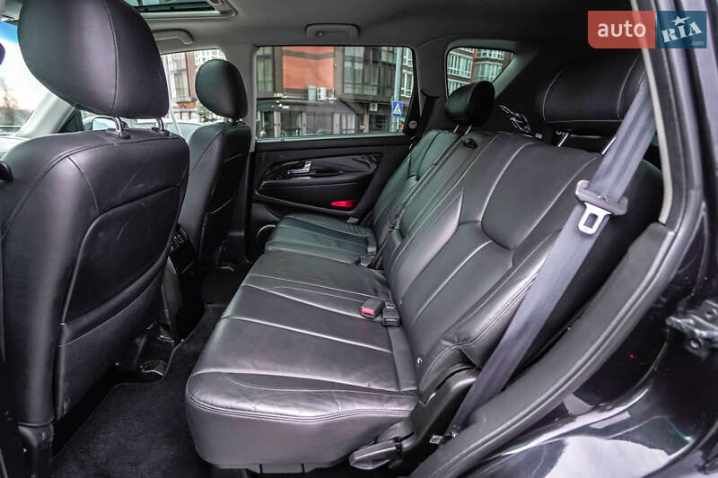 Внедорожник / Кроссовер SsangYong Rexton 2015 в Львове