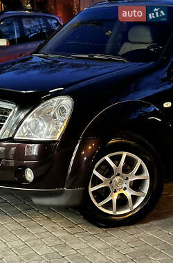 Позашляховик / Кросовер SsangYong Rexton 2008 в 