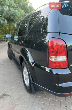 Внедорожник / Кроссовер SsangYong Rexton 2010 в 