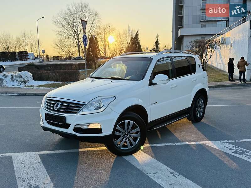 Внедорожник / Кроссовер SsangYong Rexton 2014 в Киеве