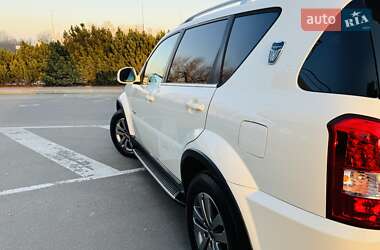 Внедорожник / Кроссовер SsangYong Rexton 2014 в Киеве