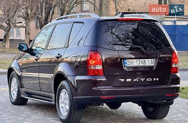 Позашляховик / Кросовер SsangYong Rexton 2012 в 