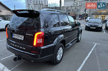 Позашляховик / Кросовер SsangYong Rexton 2014 в 