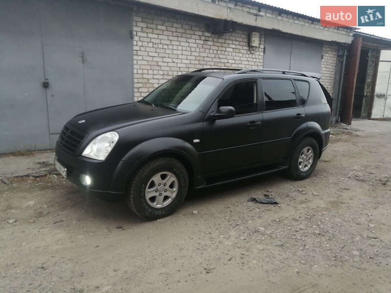 Позашляховик / Кросовер SsangYong Rexton 2010 в Запоріжжі