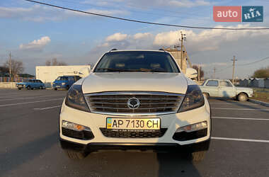 Позашляховик / Кросовер SsangYong Rexton 2012 в 