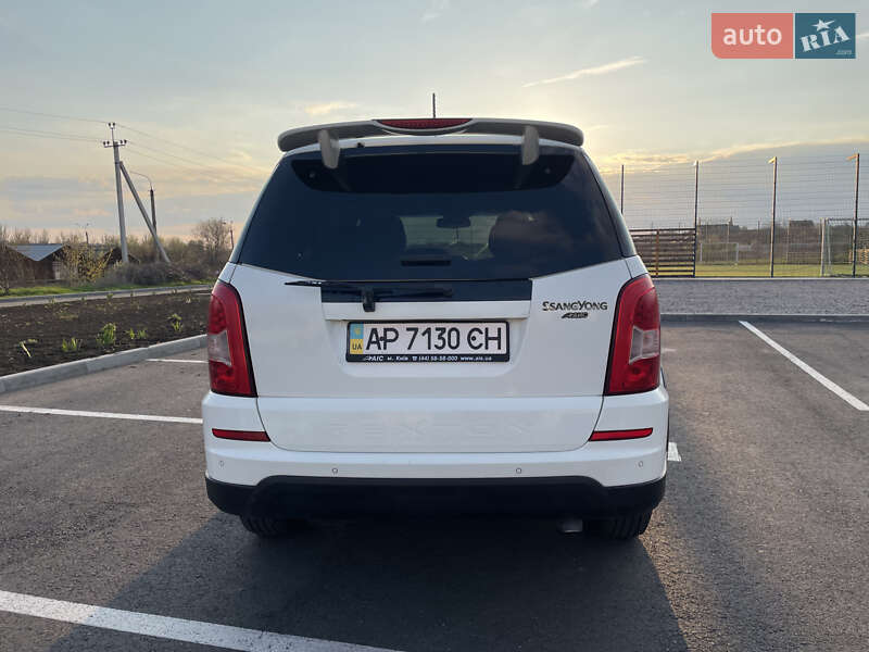 Позашляховик / Кросовер SsangYong Rexton 2012 в Києві