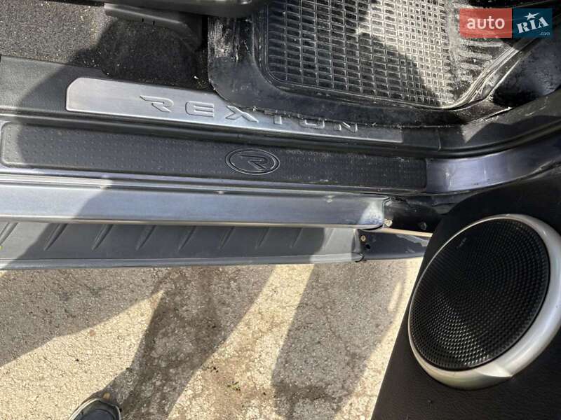 Позашляховик / Кросовер SsangYong Rexton 2006 в Сокирянах
