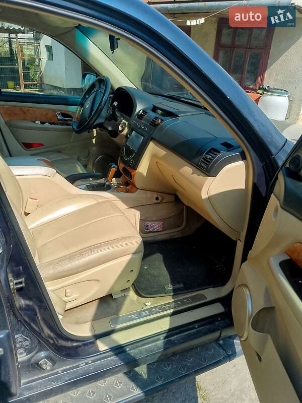 Внедорожник / Кроссовер SsangYong Rexton 2006 в Львове