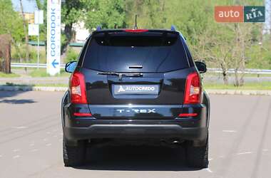 Внедорожник / Кроссовер SsangYong Rexton 2013 в 