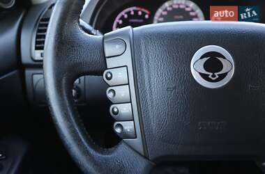 Внедорожник / Кроссовер SsangYong Rexton 2013 в 
