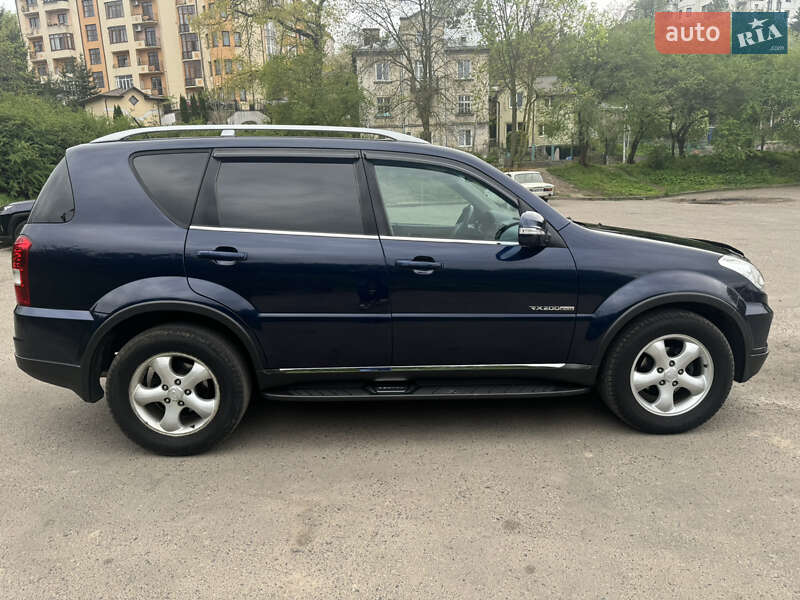 Внедорожник / Кроссовер SsangYong Rexton 2016 в Львове