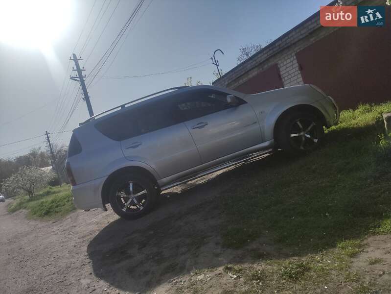 Внедорожник / Кроссовер SsangYong Rexton 2007 в Днепре