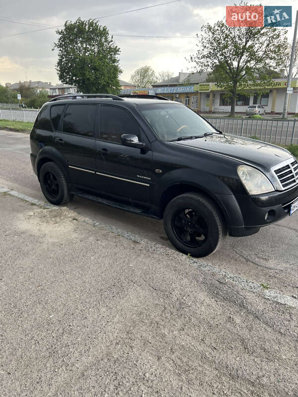 Позашляховик / Кросовер SsangYong Rexton 2007 в 