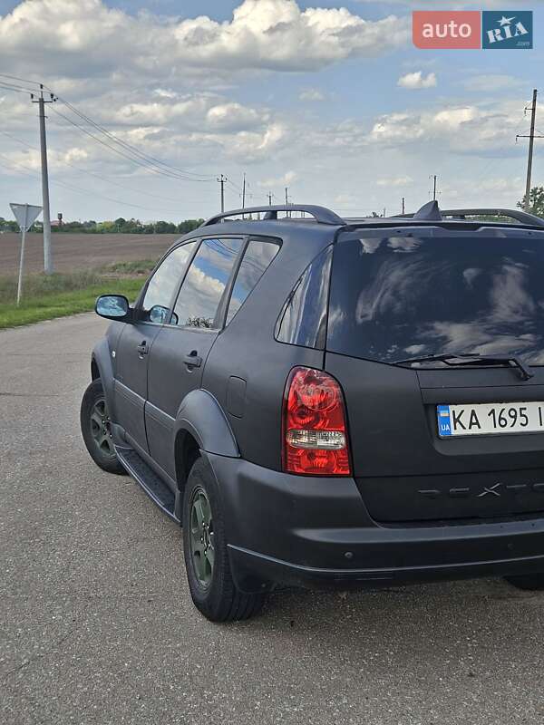 Внедорожник / Кроссовер SsangYong Rexton 2008 в Киеве фото 4 Внедорожник / Кроссовер SsangYong Rexton 2008 в Киеве