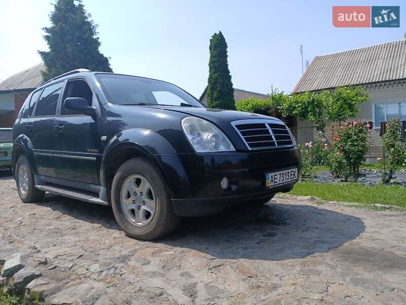 Позашляховик / Кросовер SsangYong Rexton 2011 в 