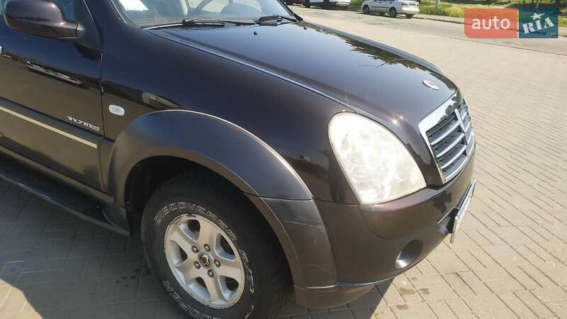 Внедорожник / Кроссовер SsangYong Rexton 2007 в 