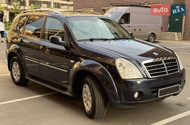 Внедорожник / Кроссовер SsangYong Rexton 2009 в 