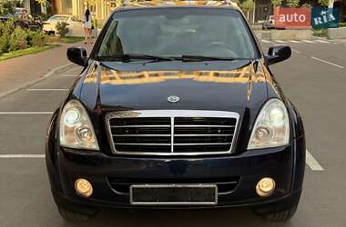 Внедорожник / Кроссовер SsangYong Rexton 2009 в 