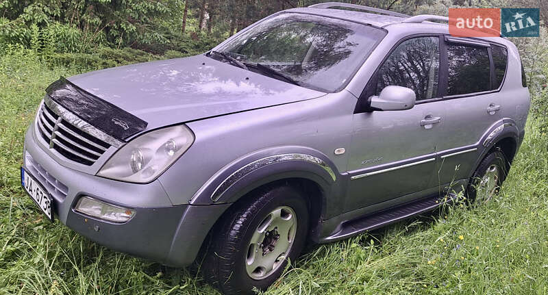 Позашляховик / Кросовер SsangYong Rexton 2006 в 