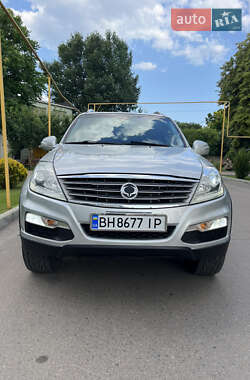 Позашляховик / Кросовер SsangYong Rexton 2013 в 