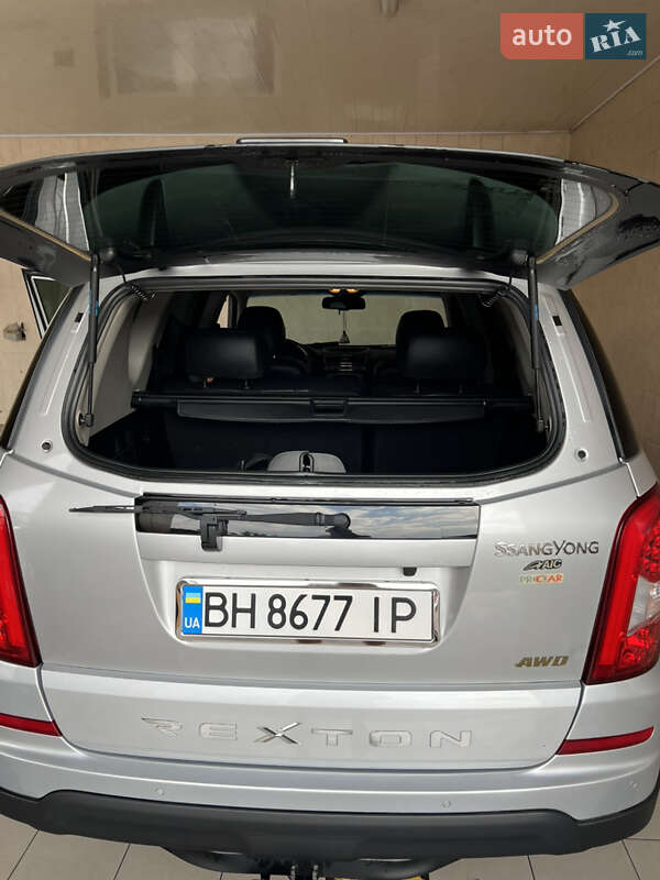 Позашляховик / Кросовер SsangYong Rexton 2013 в Одесі