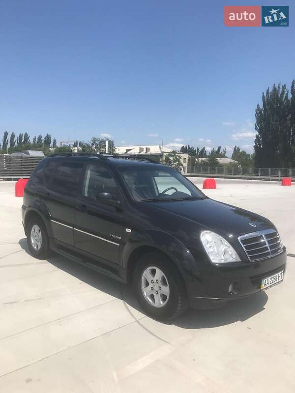 Внедорожник / Кроссовер SsangYong Rexton 2008 в Киеве