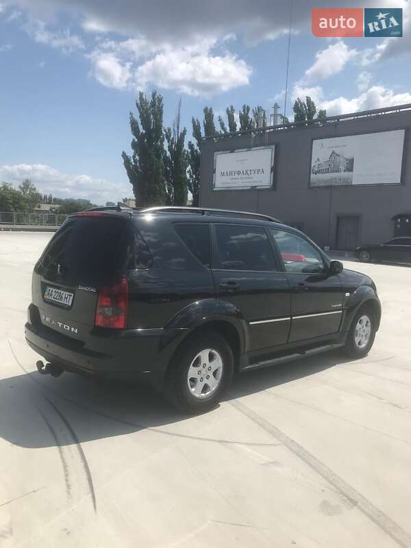 Внедорожник / Кроссовер SsangYong Rexton 2008 в Киеве