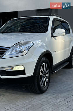 Внедорожник / Кроссовер SsangYong Rexton 2013 в 