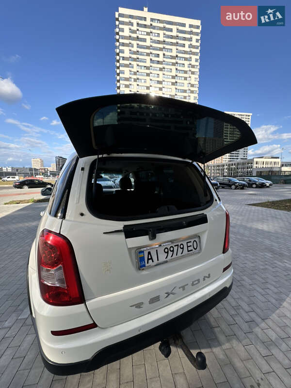 Внедорожник / Кроссовер SsangYong Rexton 2013 в Киеве