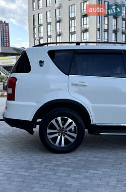 Внедорожник / Кроссовер SsangYong Rexton 2013 в 
